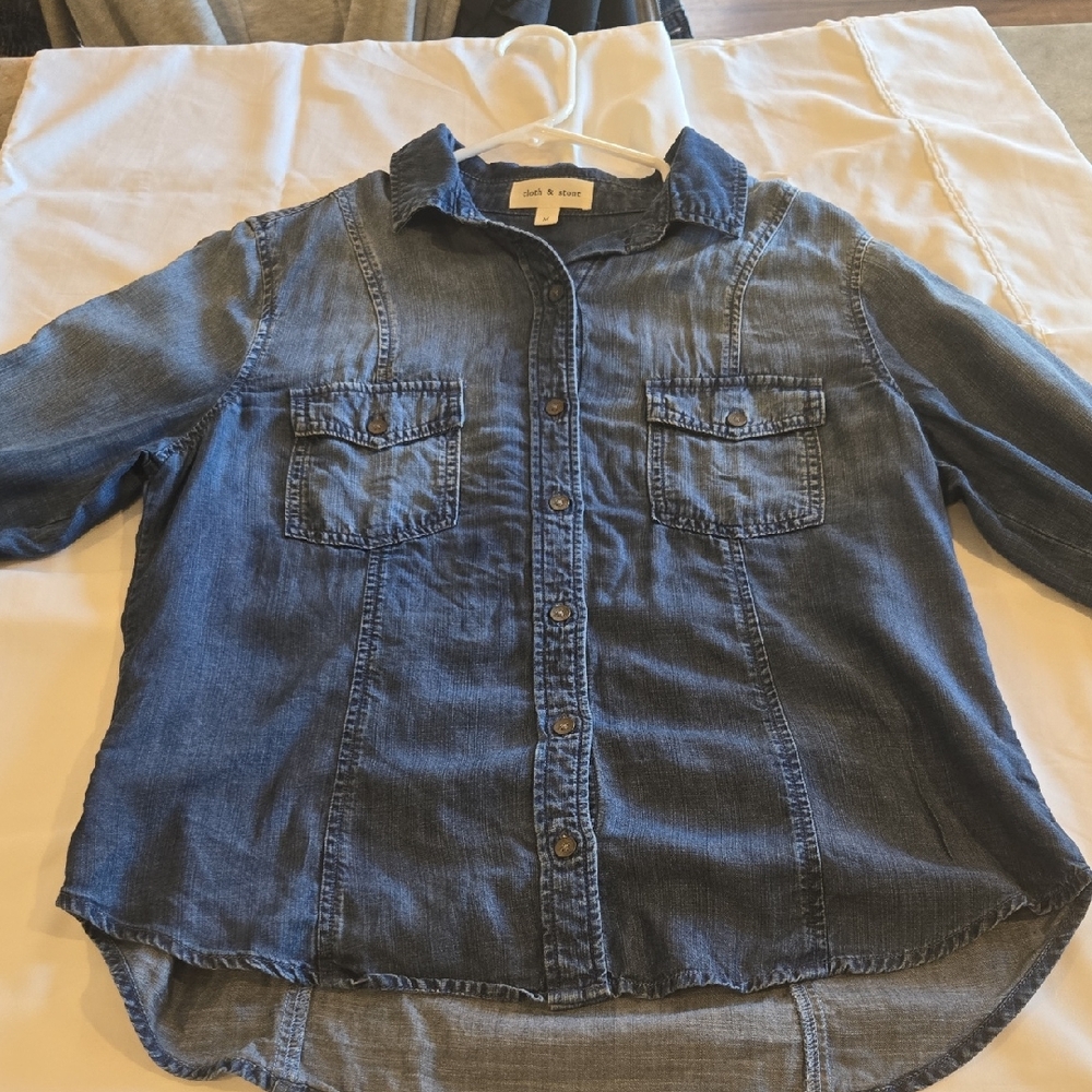 Cloth & Stone Blue Chambray Top